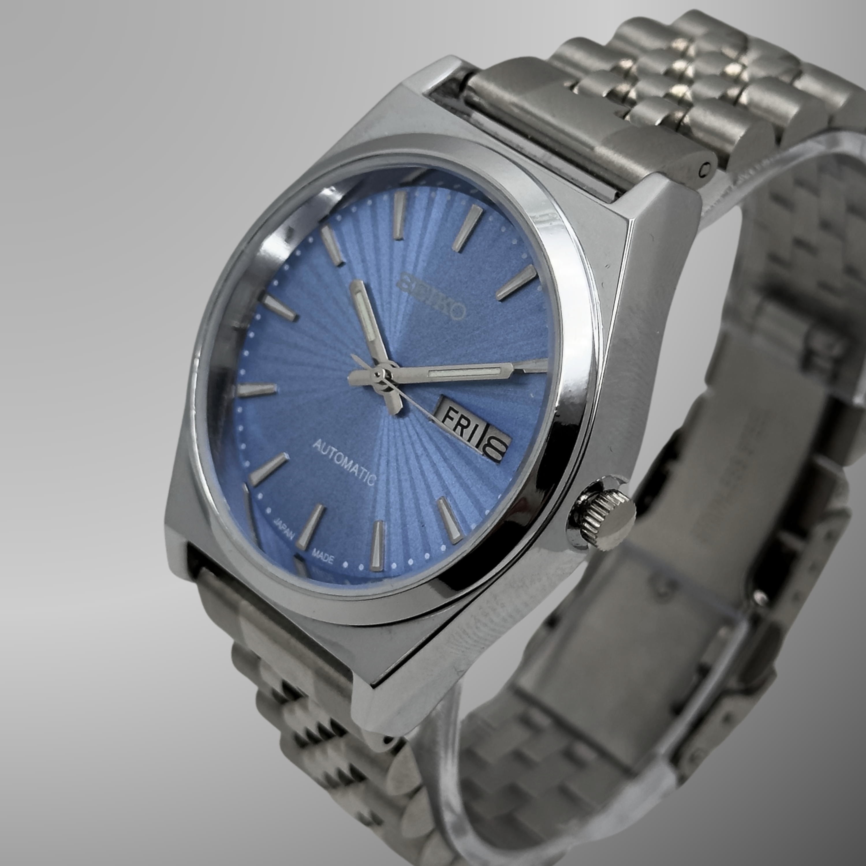 Seiko 5 Sunray Azzure